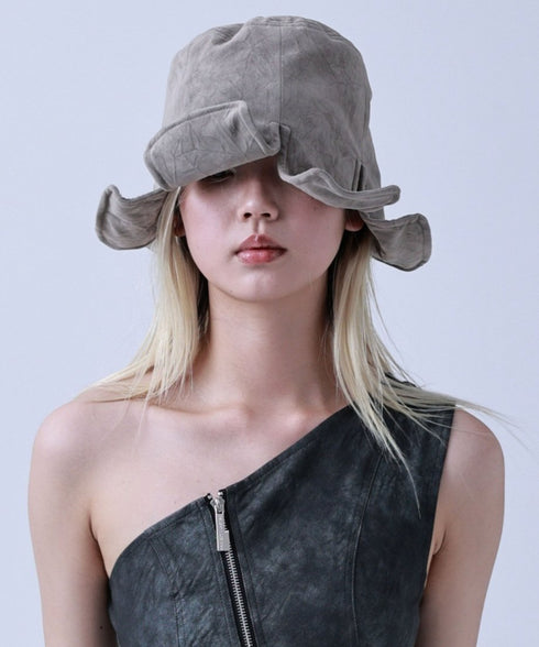 Roll Up Tulip Hat